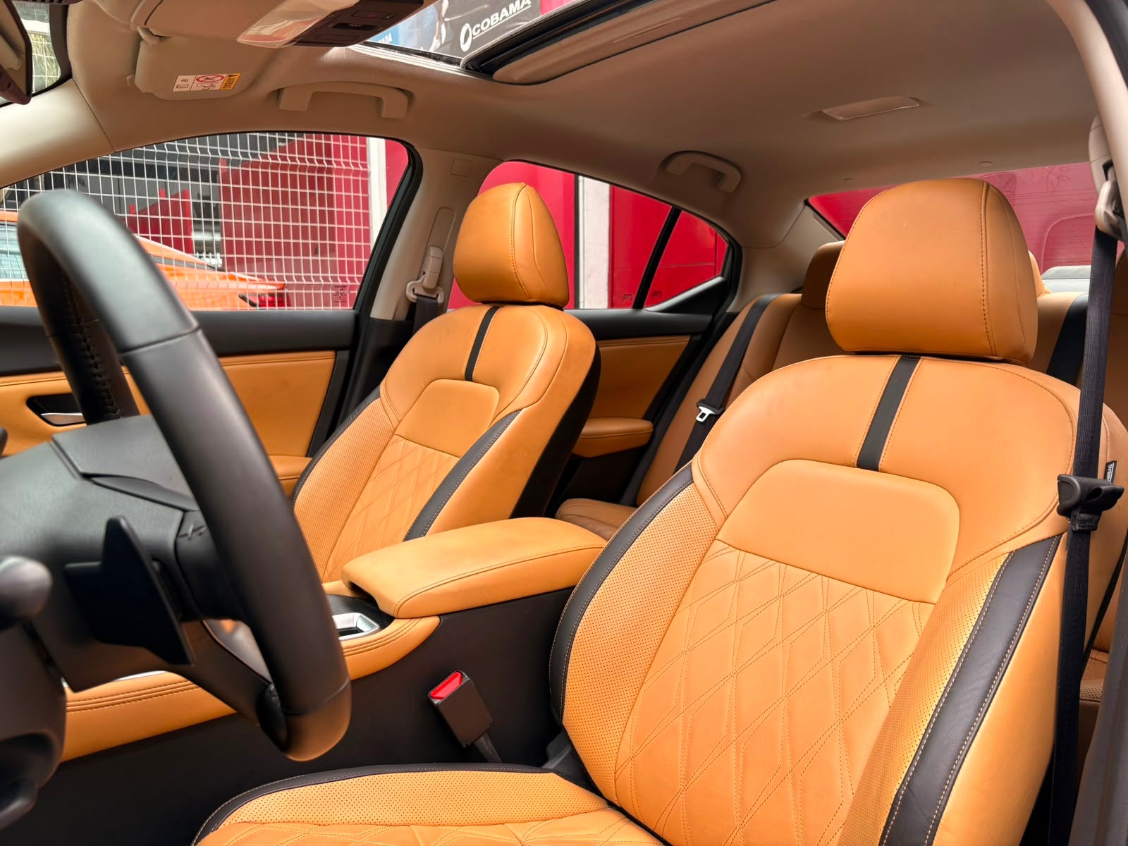 2025 Nissan SENTRA 4P SR BI-TONO L42.0 AUT