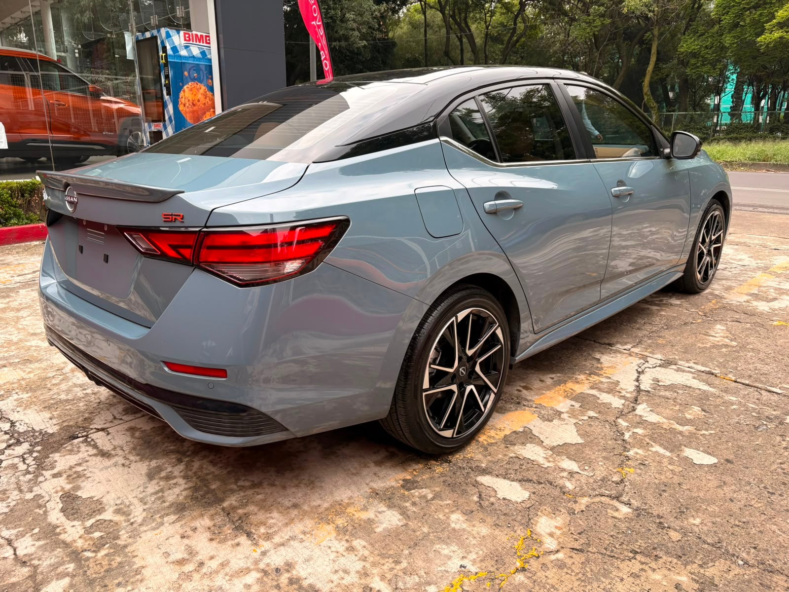 2025 Nissan SENTRA 4P SR BI-TONO L42.0 AUT