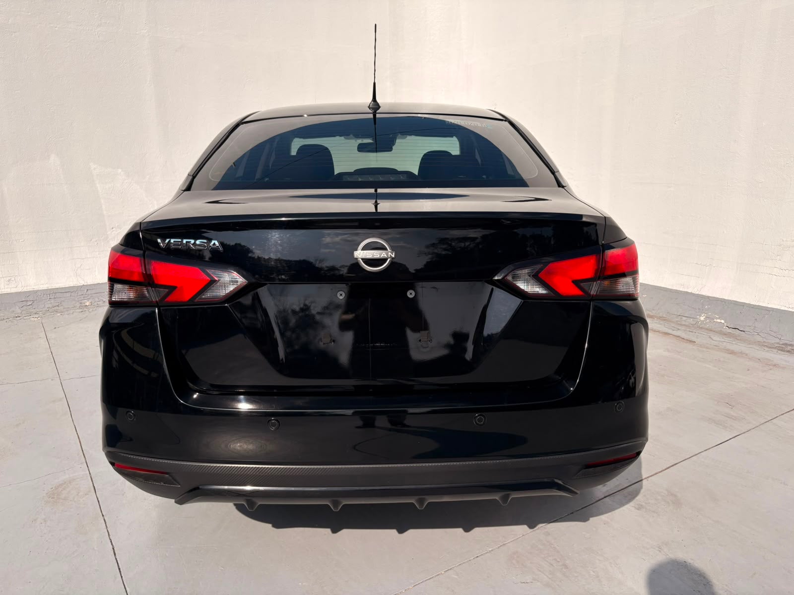2025 Nissan VERSA 4P ADVANCE L41.6 MAN
