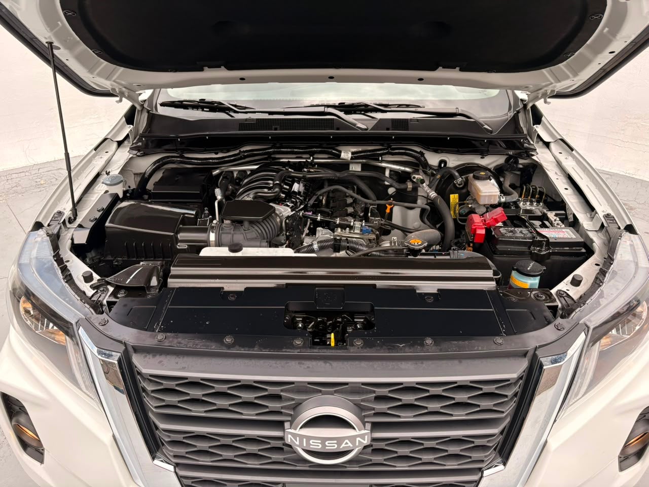 2025 Nissan FRONTIER 4P LE L42.5 MAN