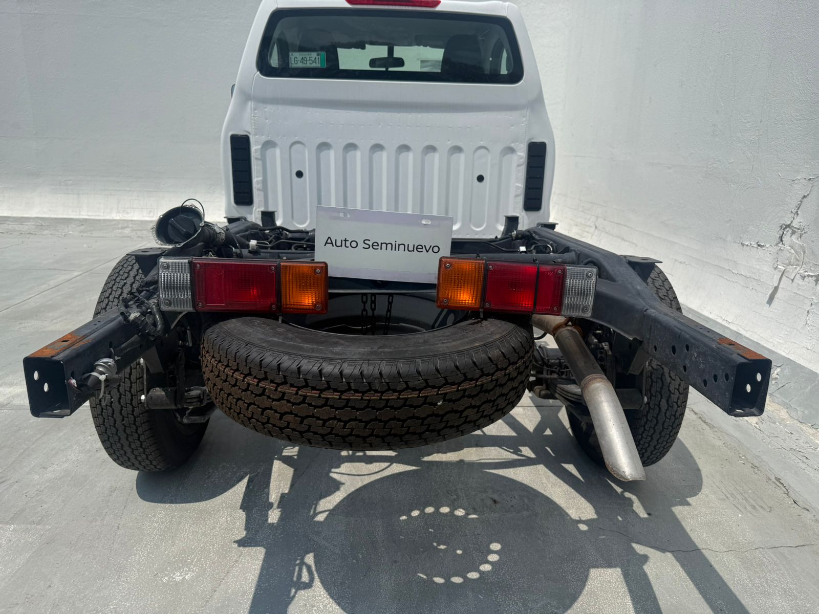 2024 Nissan NP300 CHASIS CABINA 2P L42.5 MAN AA