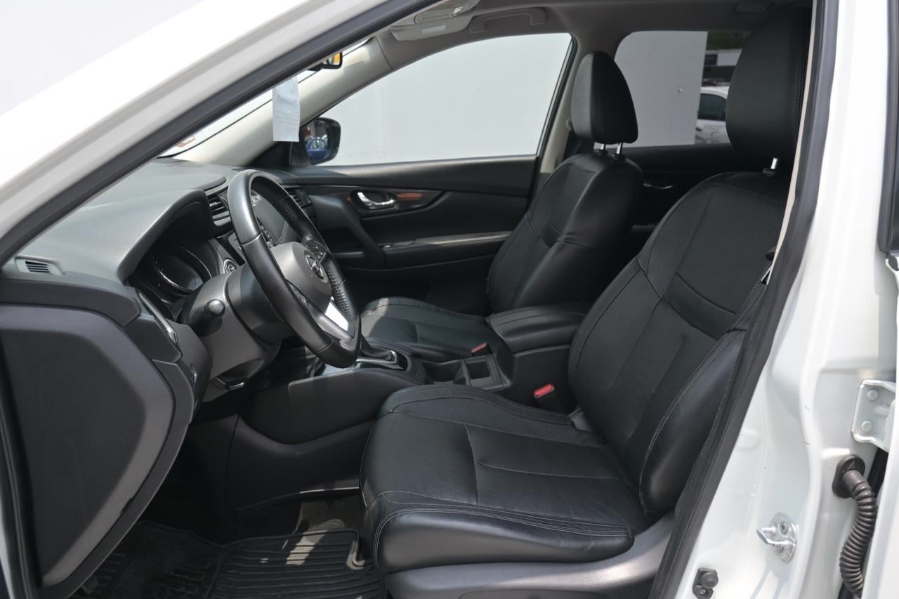 2018 Nissan X-TRAIL 5 PTS EXCLUSIVE CVT PIEL CD QC GPS 5 PAS RA-18