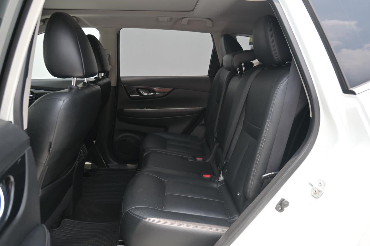 2018 Nissan X-TRAIL 5 PTS EXCLUSIVE CVT PIEL CD QC GPS 5 PAS RA-18