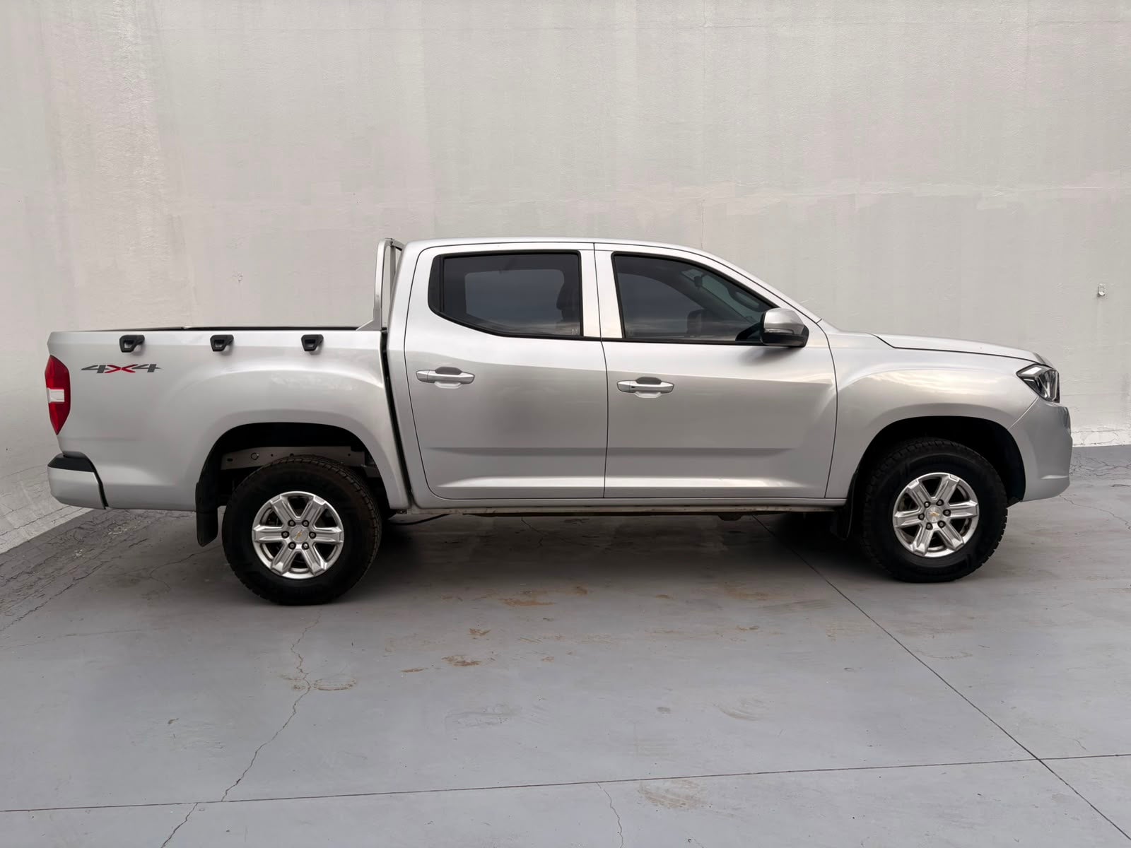 2023 Chevrolet S10 D 4 PTS DOBLE CABINA 20T TM6 AAC RA-16 4X4